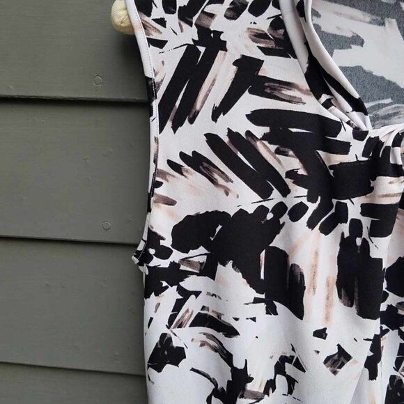 Tahari Black White Knotted Shell size Large - Picture 7 of 10